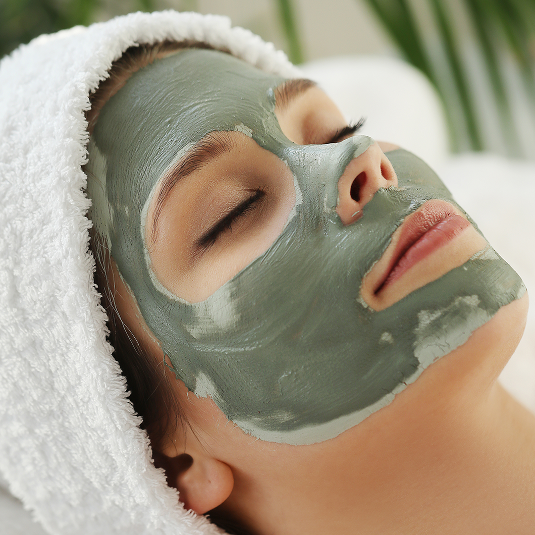 GREEN TEA AND GLYCOLIC FACIAL/PEEL